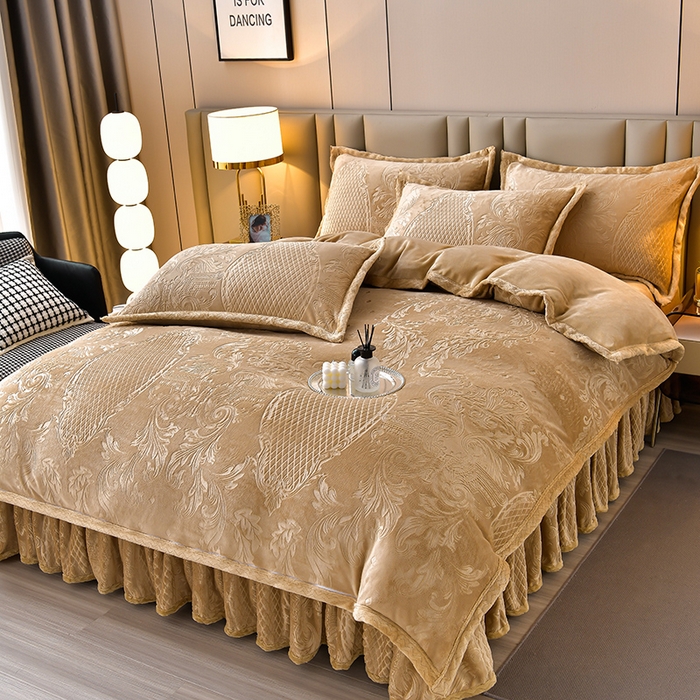 91家纺网 家纺一手货源 找家纺 星窝 2025新款高克重直播爆款纯色欧式雕花绒牛奶绒四件套 富贵花开奶咖