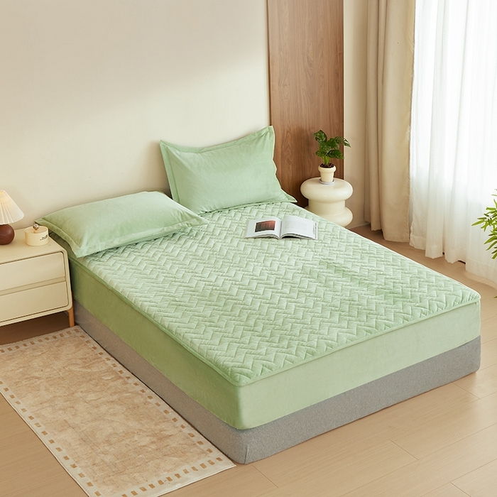 91家纺网 家纺一手货源 找家纺 寝柔家纺 2025新款秋冬超柔宝宝绒加厚夹棉床笠 薄荷绿