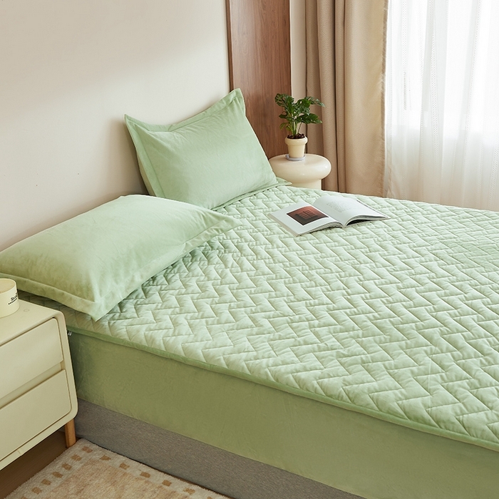 91家纺网 家纺一手货源 找家纺 寝柔家纺 2025新款秋冬超柔宝宝绒加厚夹棉床笠 薄荷绿