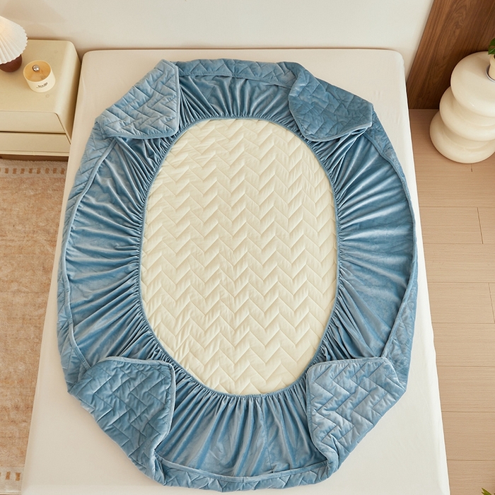 91家纺网 家纺一手货源 找家纺 寝柔家纺 2025新款秋冬超柔宝宝绒加厚夹棉床笠 宾利蓝