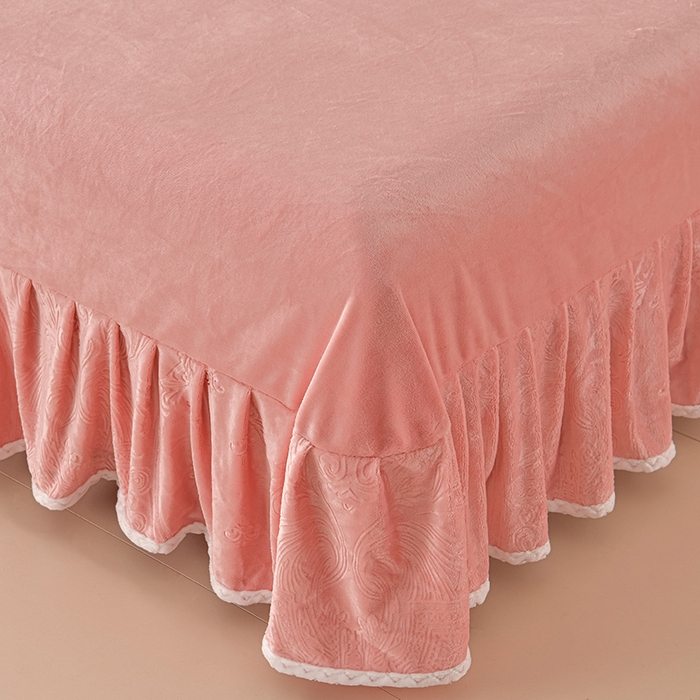 91家纺网 家纺一手货源 找家纺 星窝 2025新款高克重直播爆款纯色欧式雕花绒牛奶绒四件套 富贵花开浅粉