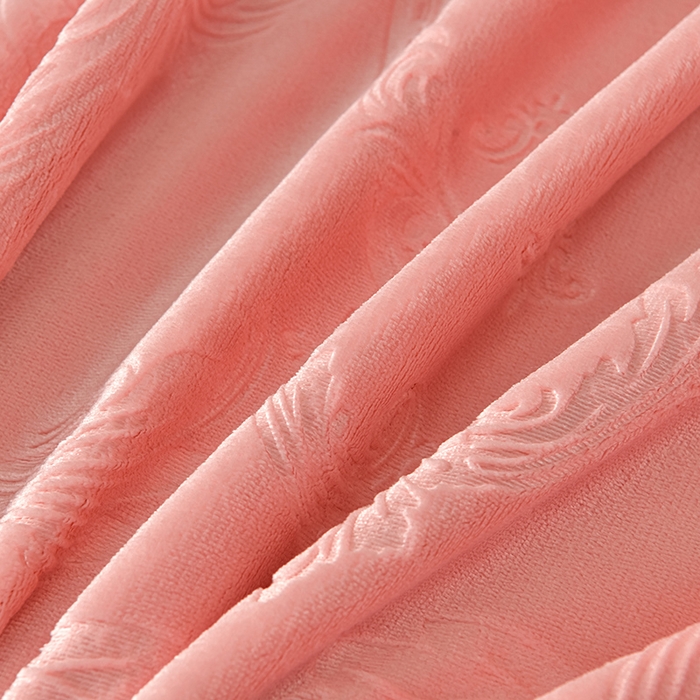 91家纺网 家纺一手货源 找家纺 星窝 2025新款高克重直播爆款纯色欧式雕花绒牛奶绒四件套 富贵花开浅粉