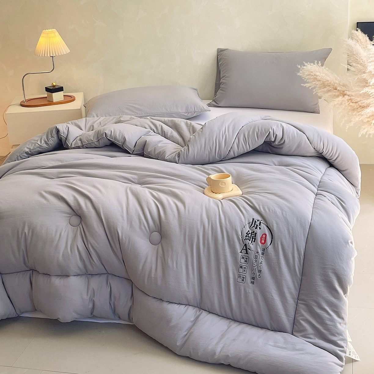 91家纺网 家纺一手货源 找家纺 宝士康家纺 2025新款简约纯色水洗棉原棉冬被 原棉-灰