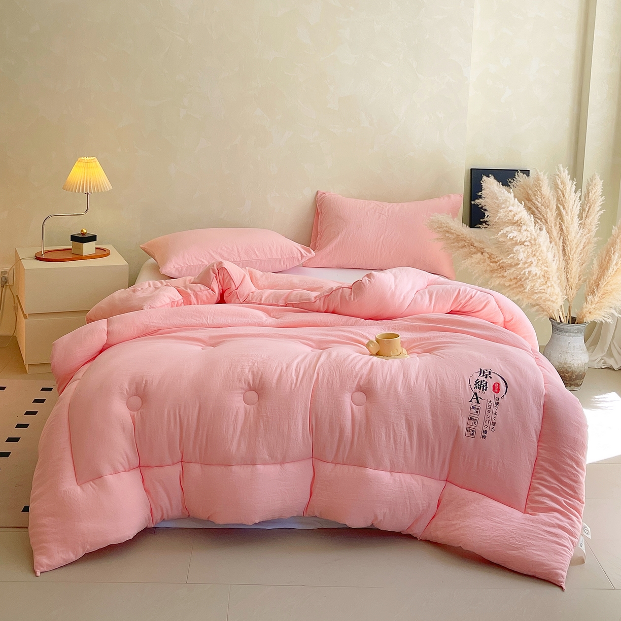 91家纺网 家纺一手货源 找家纺 宝士康家纺 2025新款简约纯色水洗棉原棉冬被 原棉-粉