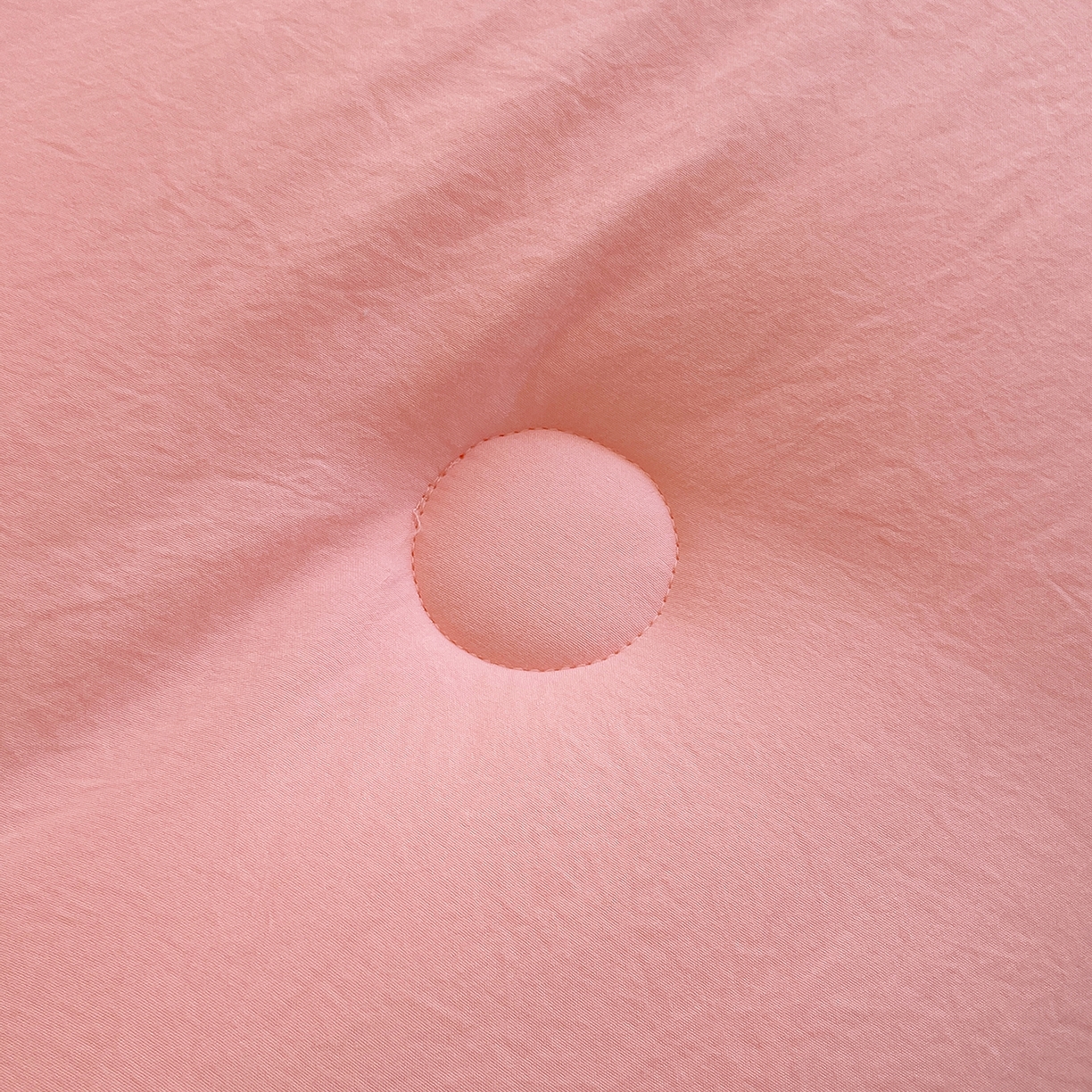 91家纺网 家纺一手货源 找家纺 宝士康家纺 2025新款简约纯色水洗棉原棉冬被 原棉-粉