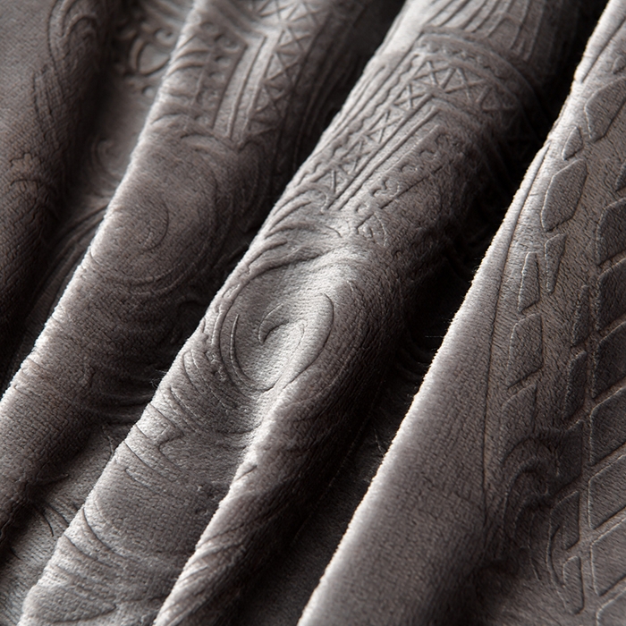 91家纺网 家纺一手货源 找家纺 星窝 2025新款高克重直播爆款纯色欧式雕花绒牛奶绒四件套 富贵花开烟灰