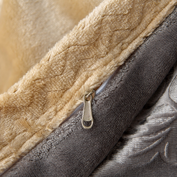 91家纺网 家纺一手货源 找家纺 星窝 2025新款高克重直播爆款纯色欧式雕花绒牛奶绒四件套 富贵花开烟灰