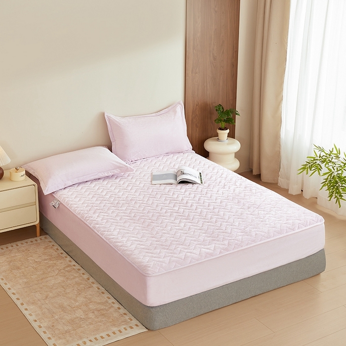 91家纺网 家纺一手货源 找家纺 寝柔家纺 2025新款秋冬超柔宝宝绒加厚夹棉床笠 风信紫