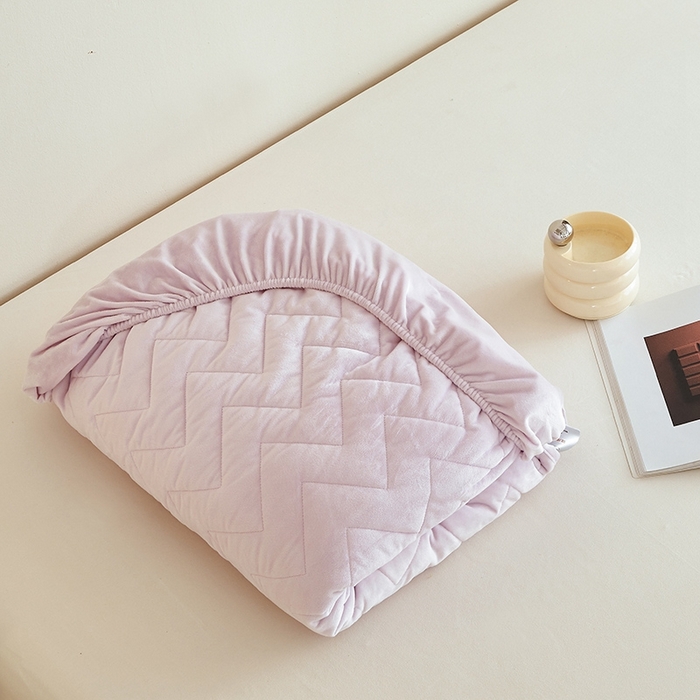 91家纺网 家纺一手货源 找家纺 寝柔家纺 2025新款秋冬超柔宝宝绒加厚夹棉床笠 风信紫