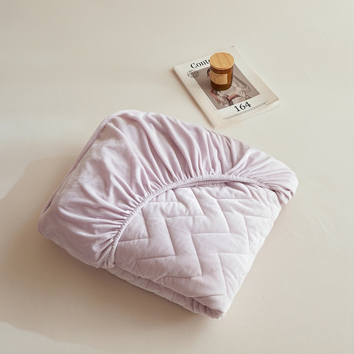 91家纺网 家纺一手货源 找家纺 寝柔家纺 2025新款秋冬超柔宝宝绒加厚夹棉床笠 风信紫