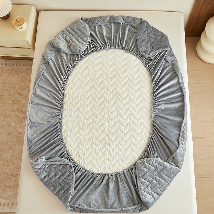 91家纺网 家纺一手货源 找家纺 寝柔家纺 2025新款秋冬超柔宝宝绒加厚夹棉床笠 气质灰