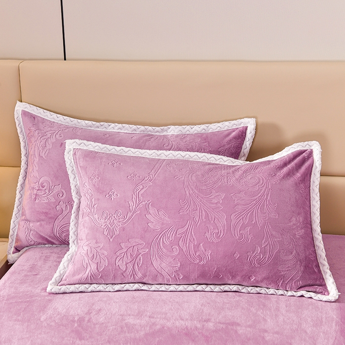 91家纺网 家纺一手货源 找家纺 星窝 2025新款高克重直播爆款纯色欧式雕花绒牛奶绒四件套 富贵花开紫