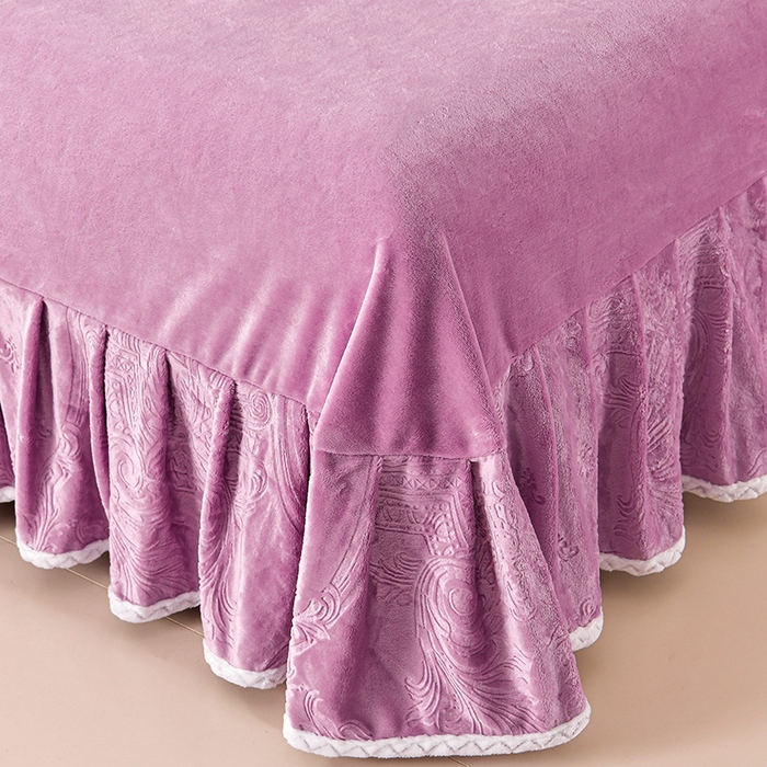 91家纺网 家纺一手货源 找家纺 星窝 2025新款高克重直播爆款纯色欧式雕花绒牛奶绒四件套 富贵花开紫