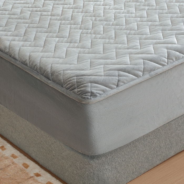 91家纺网 家纺一手货源 找家纺 寝柔家纺 2025新款秋冬超柔宝宝绒加厚夹棉床笠 气质灰