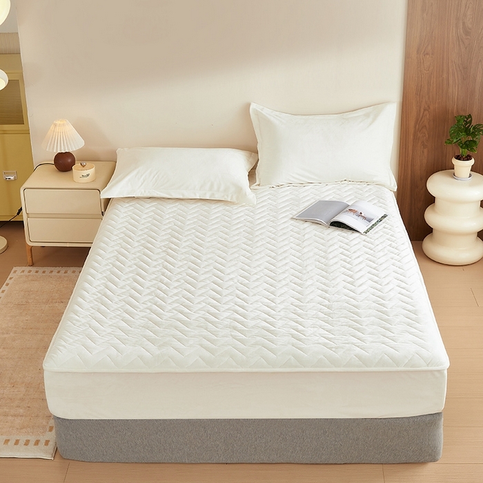 91家纺网 家纺一手货源 找家纺 寝柔家纺 2025新款秋冬超柔宝宝绒加厚夹棉床笠 珍珠白