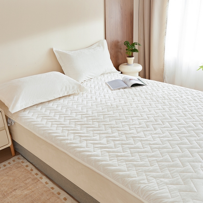 91家纺网 家纺一手货源 找家纺 寝柔家纺 2025新款秋冬超柔宝宝绒加厚夹棉床笠 珍珠白