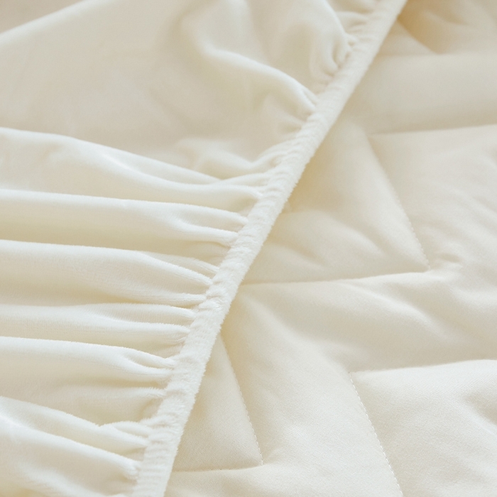 91家纺网 家纺一手货源 找家纺 寝柔家纺 2025新款秋冬超柔宝宝绒加厚夹棉床笠 珍珠白