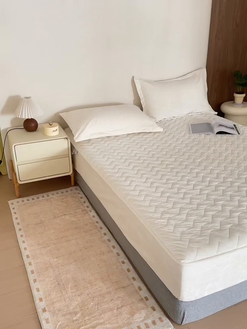 91家纺网 家纺一手货源 找家纺 寝柔家纺 2025新款秋冬超柔宝宝绒加厚夹棉床笠 珍珠白