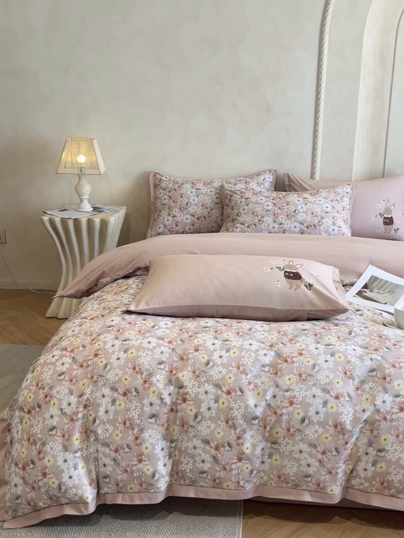 91家纺网 家纺一手货源 找家纺 （总）柏薇 2025新款秋冬新品全棉磨毛印花高定工艺款四件套