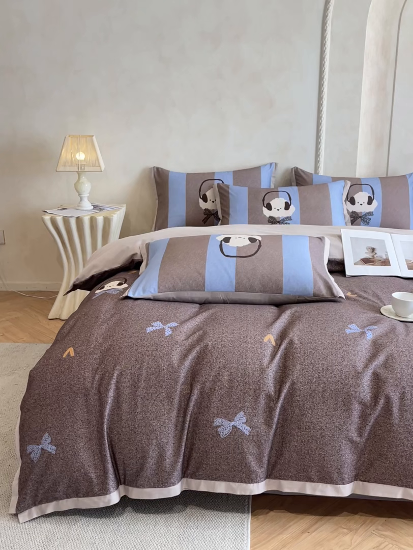 91家纺网 家纺一手货源 找家纺 （总）柏薇 2025新款秋冬新品全棉磨毛印花高定工艺款四件套