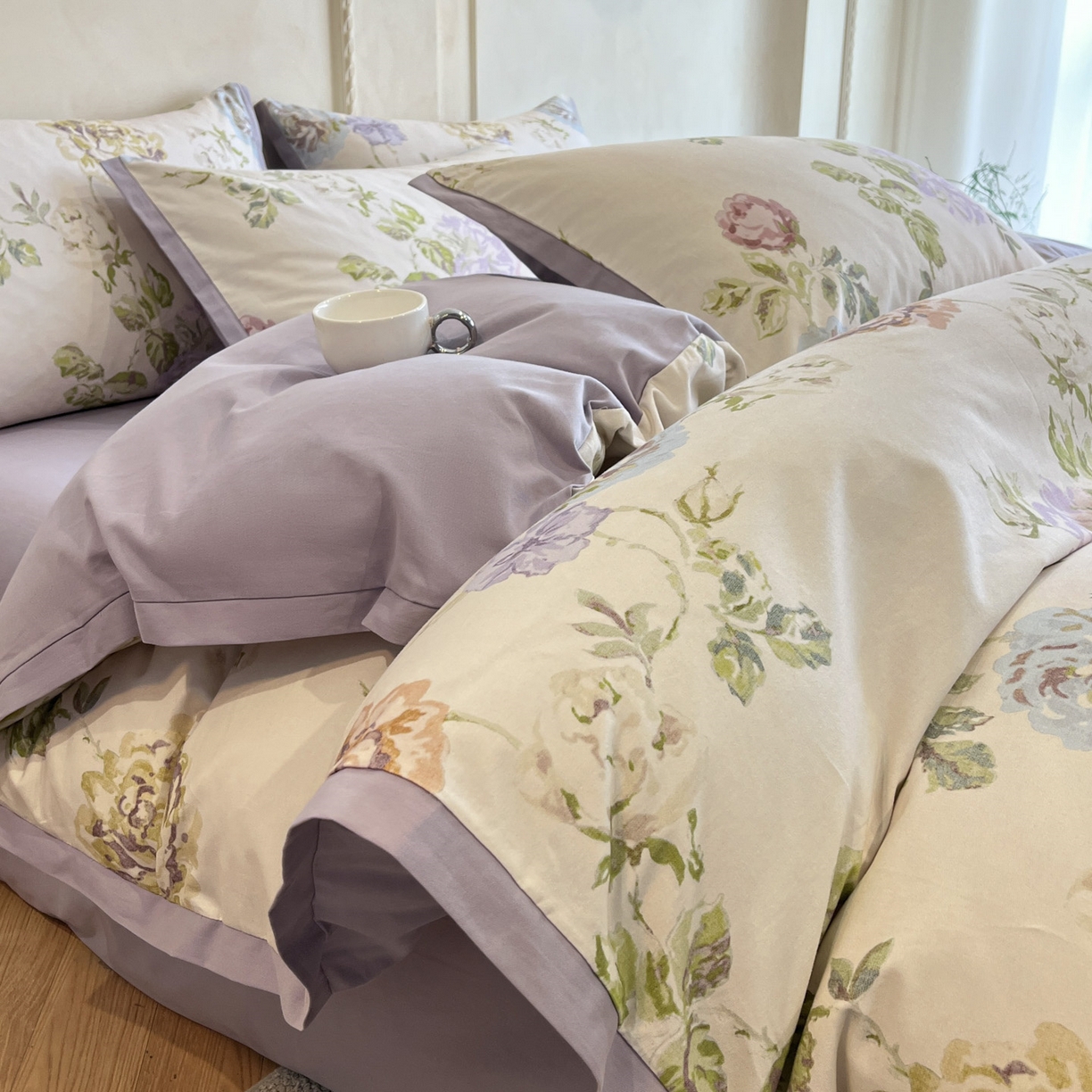 91家纺网 家纺一手货源 找家纺 柏薇 2025新款秋冬新品全棉磨毛印花高定工艺款四件套 阿梅丽