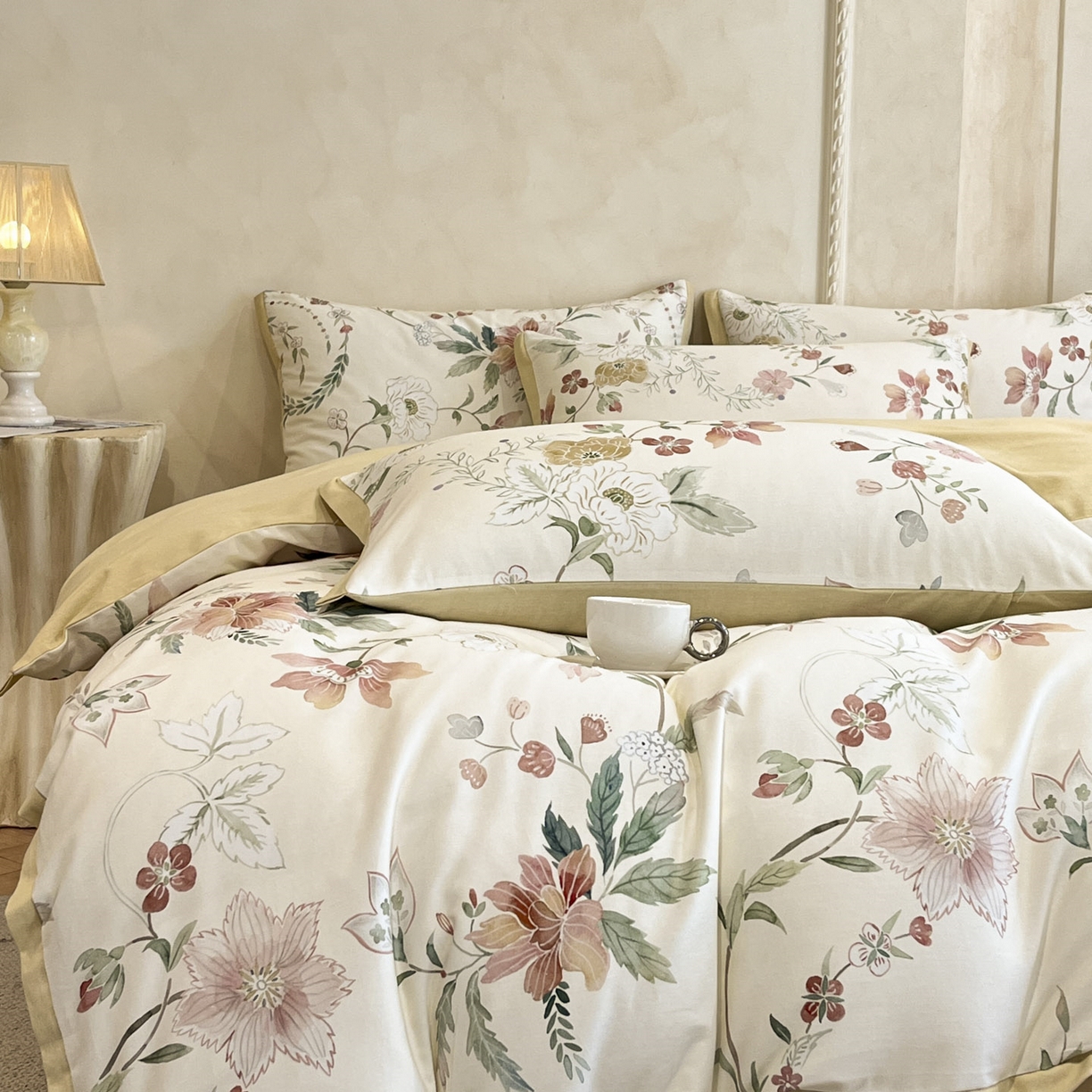 91家纺网 家纺一手货源 找家纺 柏薇 2025新款秋冬新品全棉磨毛印花高定工艺款四件套 艾洛蒂