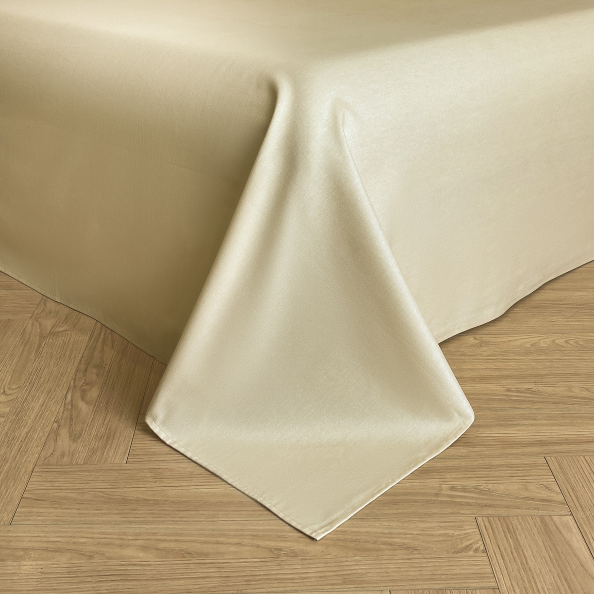 91家纺网 家纺一手货源 找家纺 柏薇 2025新款秋冬新品全棉磨毛印花高定工艺款四件套 艾洛蒂