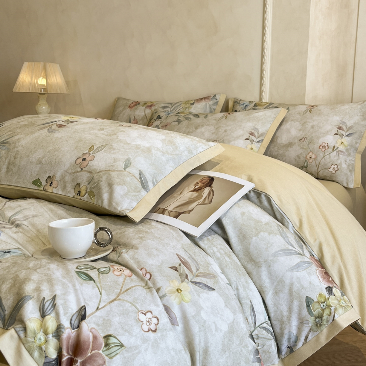 91家纺网 家纺一手货源 找家纺 柏薇 2025新款秋冬新品全棉磨毛印花高定工艺款四件套 安娜伊斯