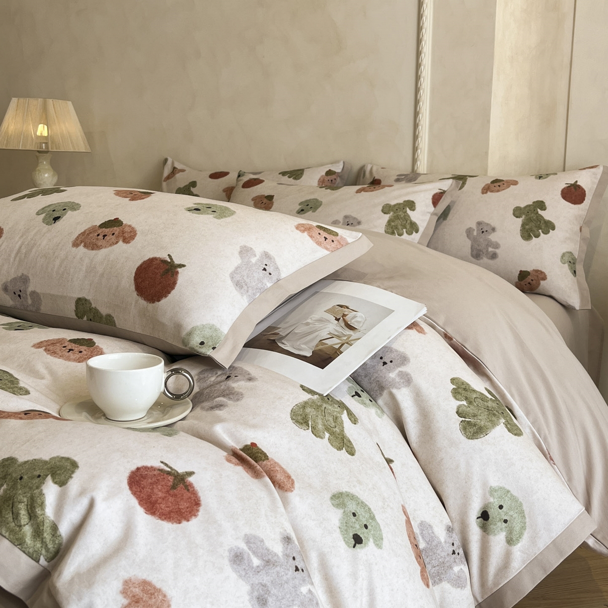 91家纺网 家纺一手货源 找家纺 柏薇 2025新款秋冬新品全棉磨毛印花高定工艺款四件套 拜拜熊