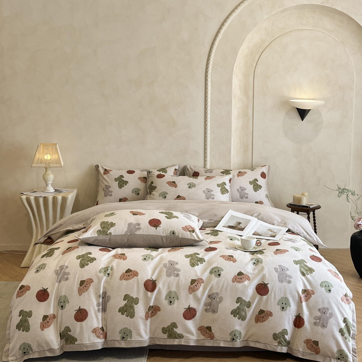 柏薇 2025新款秋冬新品全棉磨毛印花高定工艺款四件套 拜拜熊