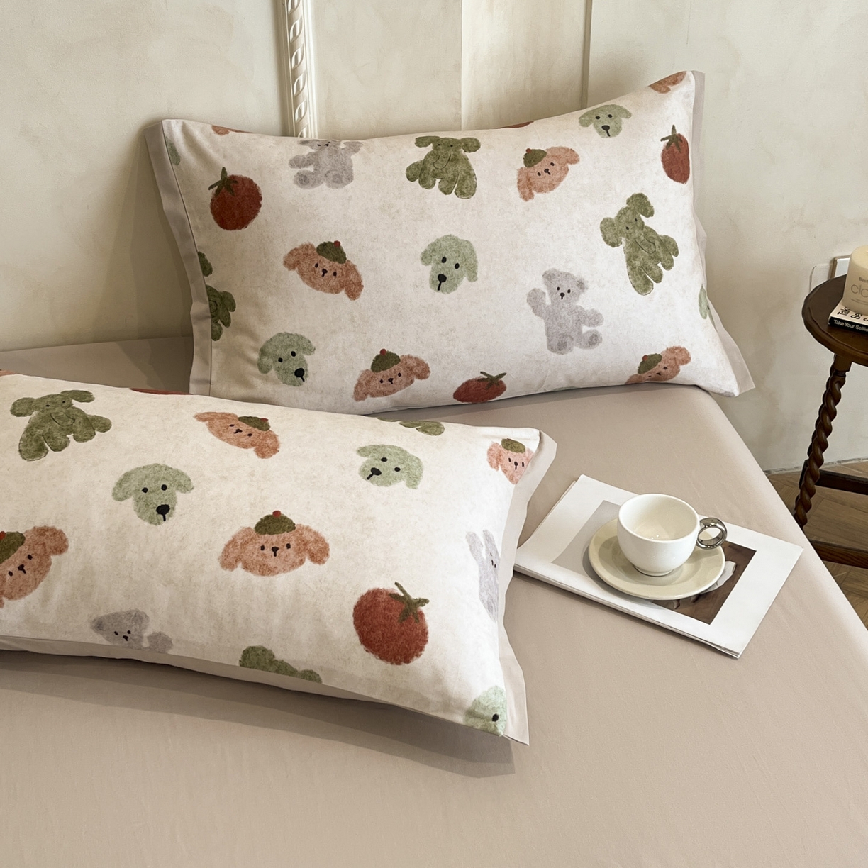 91家纺网 家纺一手货源 找家纺 柏薇 2025新款秋冬新品全棉磨毛印花高定工艺款四件套 拜拜熊