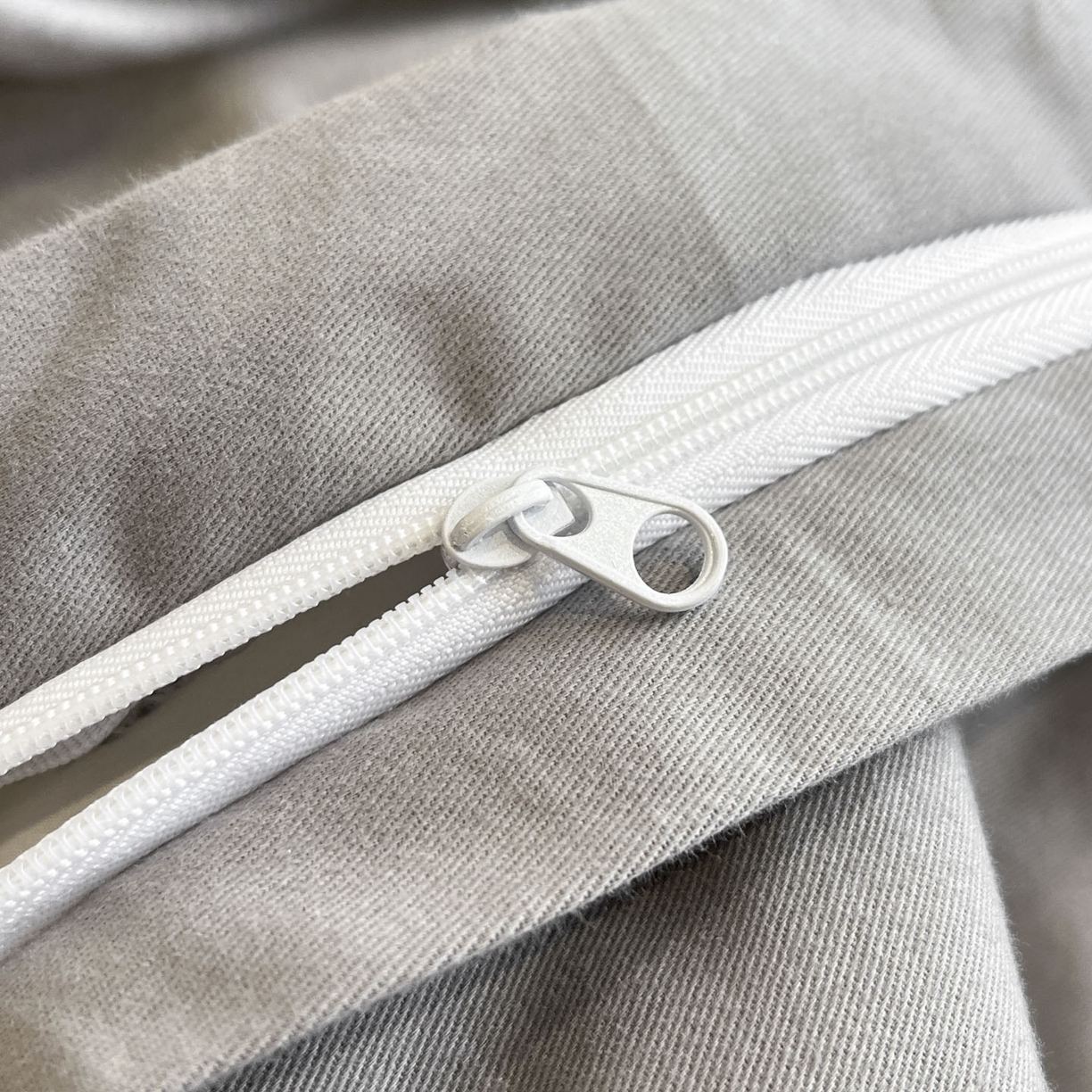 91家纺网 家纺一手货源 找家纺 柏薇 2025新款秋冬新品全棉磨毛印花高定工艺款四件套 波点小象