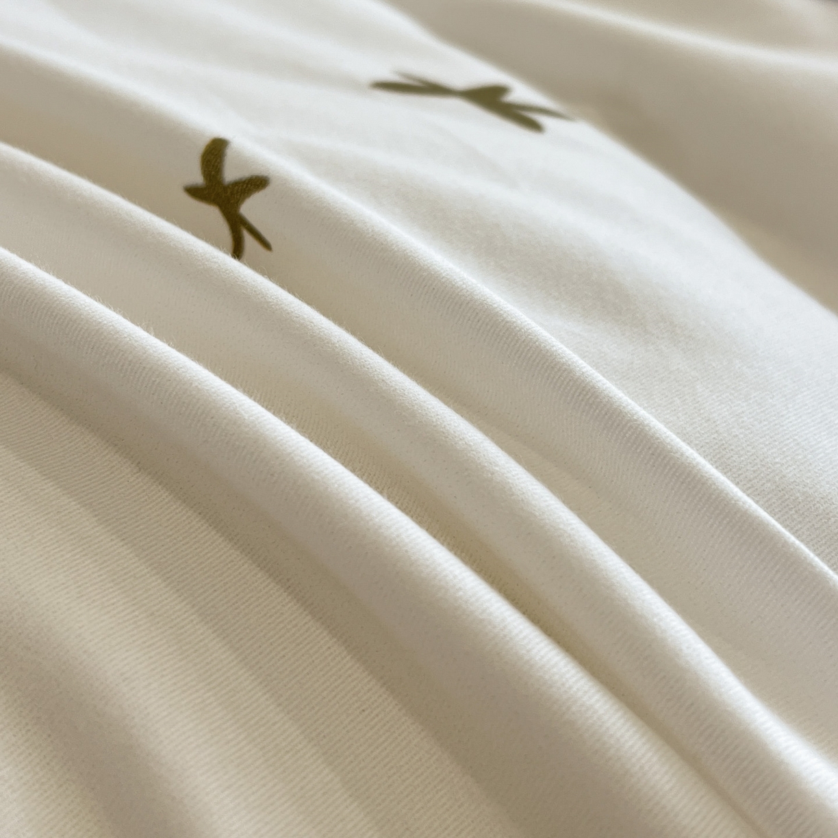 91家纺网 家纺一手货源 找家纺 柏薇 2025新款秋冬新品全棉磨毛印花高定工艺款四件套 火箭星球