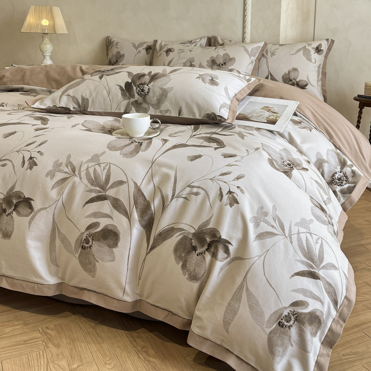 91家纺网 家纺一手货源 找家纺 柏薇 2025新款秋冬新品全棉磨毛印花高定工艺款四件套 玛歌