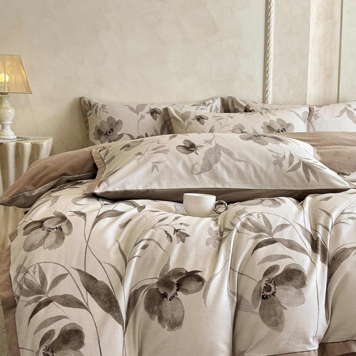 91家纺网 家纺一手货源 找家纺 柏薇 2025新款秋冬新品全棉磨毛印花高定工艺款四件套 玛歌