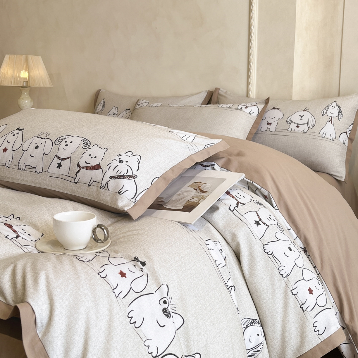 91家纺网 家纺一手货源 找家纺 柏薇 2025新款秋冬新品全棉磨毛印花高定工艺款四件套 排排狗