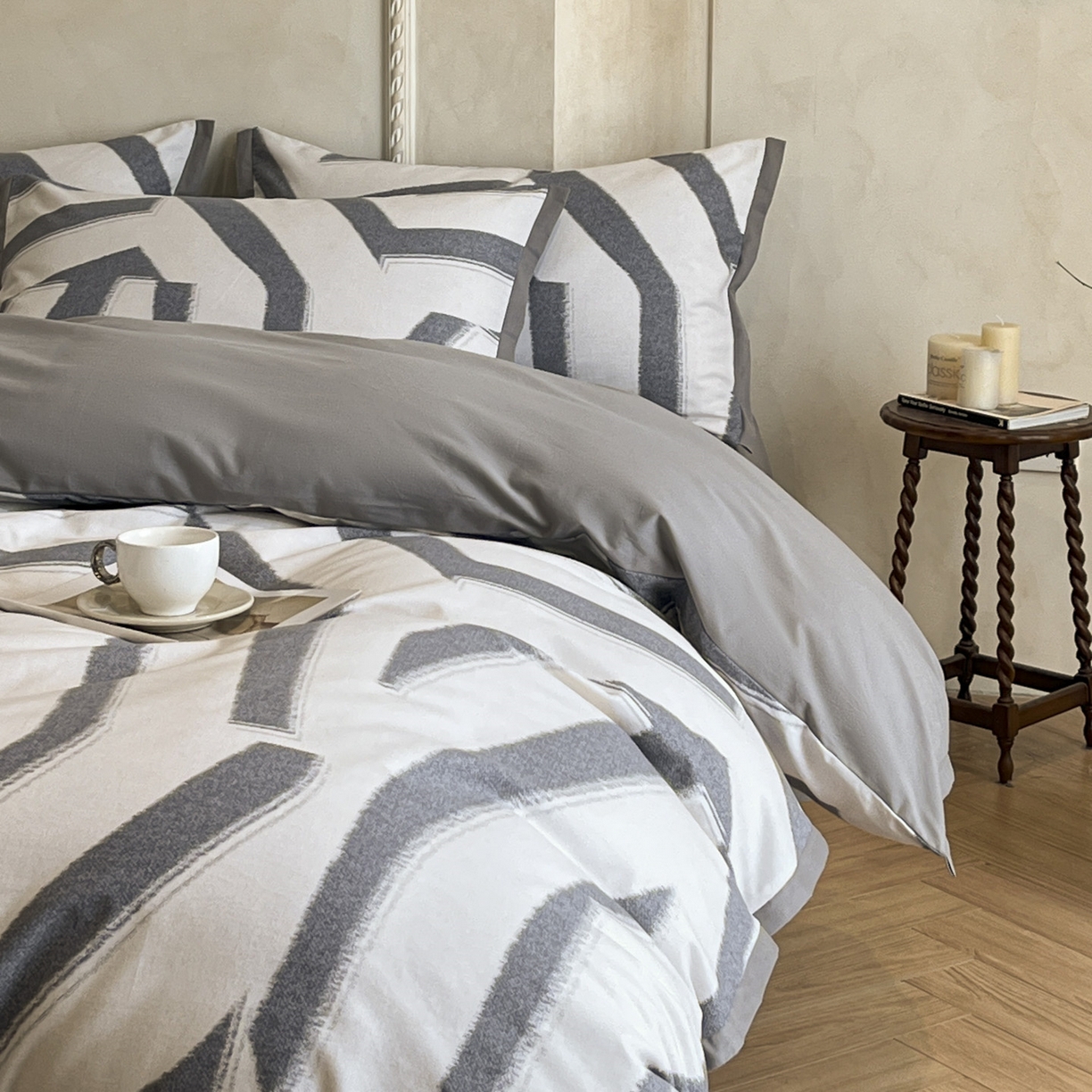 91家纺网 家纺一手货源 找家纺 柏薇 2025新款秋冬新品全棉磨毛印花高定工艺款四件套 塞纳斯