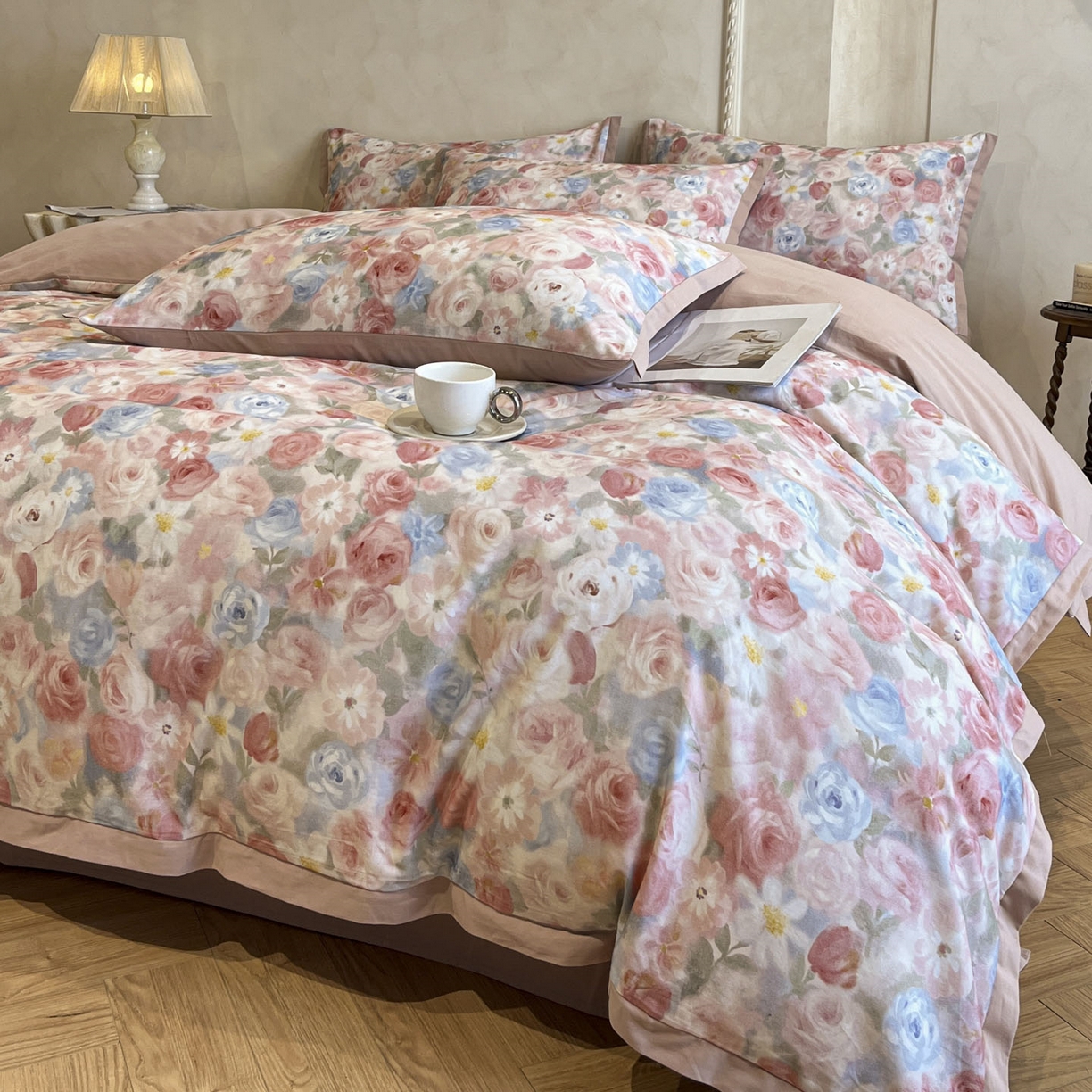 91家纺网 家纺一手货源 找家纺 柏薇 2025新款秋冬新品全棉磨毛印花高定工艺款四件套 索林娜