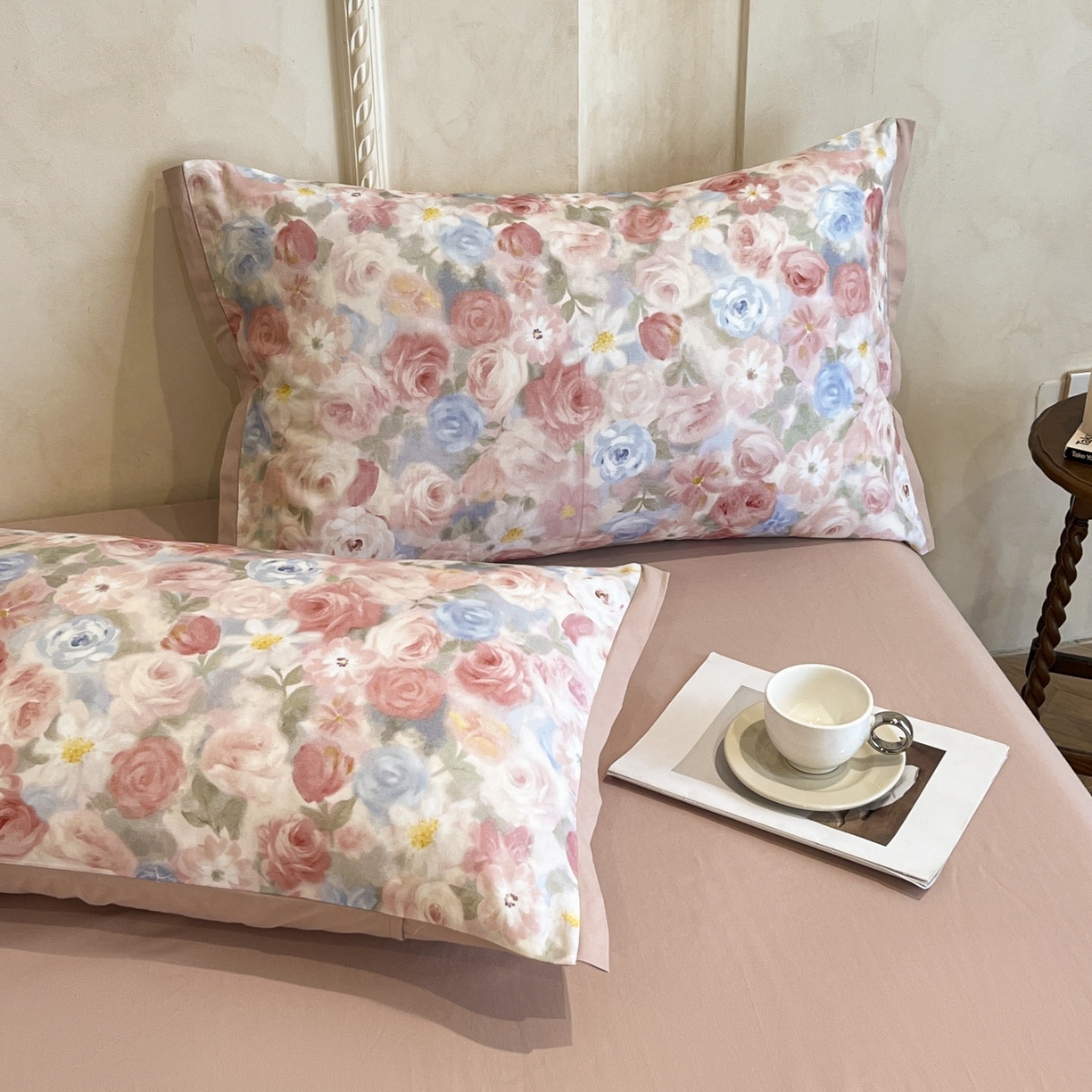 91家纺网 家纺一手货源 找家纺 柏薇 2025新款秋冬新品全棉磨毛印花高定工艺款四件套 索林娜