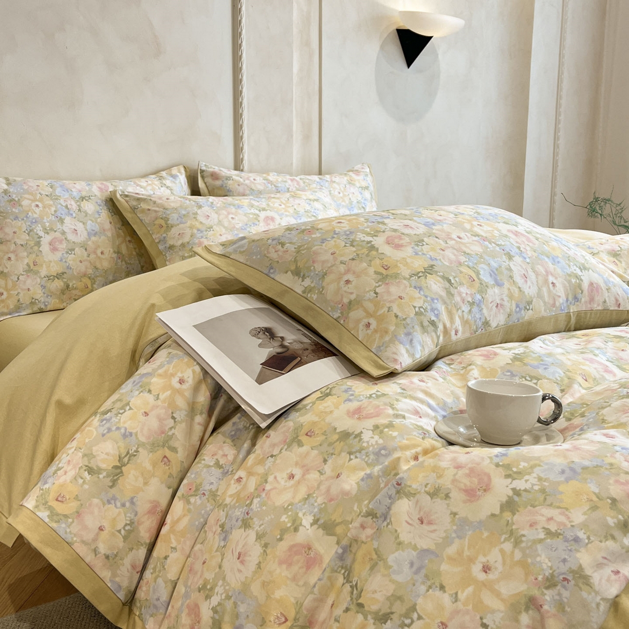 91家纺网 家纺一手货源 找家纺 柏薇 2025新款秋冬新品全棉磨毛印花高定工艺款四件套 瞳萌