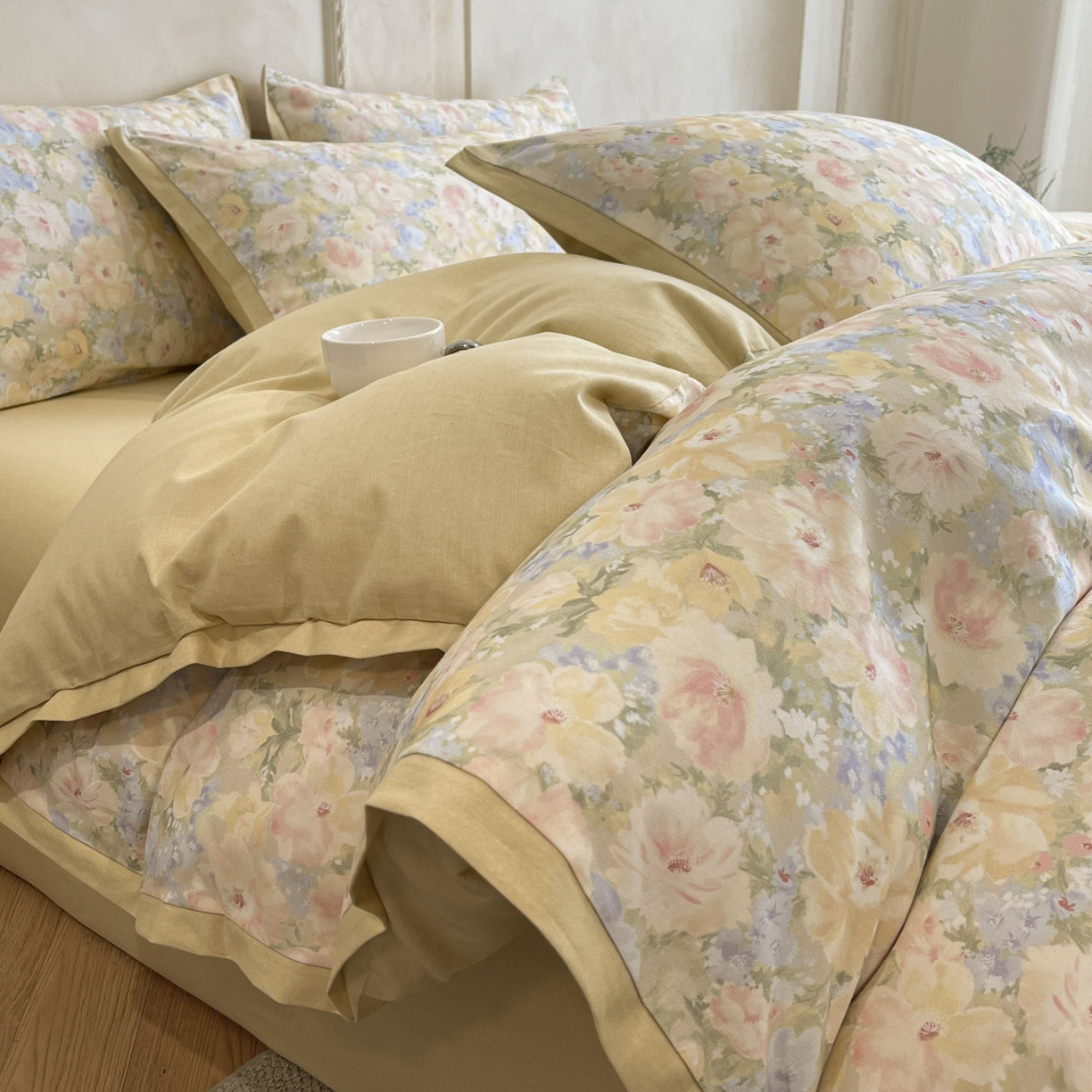 91家纺网 家纺一手货源 找家纺 柏薇 2025新款秋冬新品全棉磨毛印花高定工艺款四件套 瞳萌