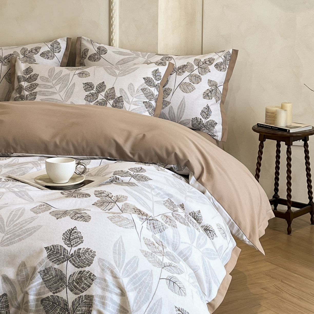 91家纺网 家纺一手货源 找家纺 柏薇 2025新款秋冬新品全棉磨毛印花高定工艺款四件套 朱丽叶