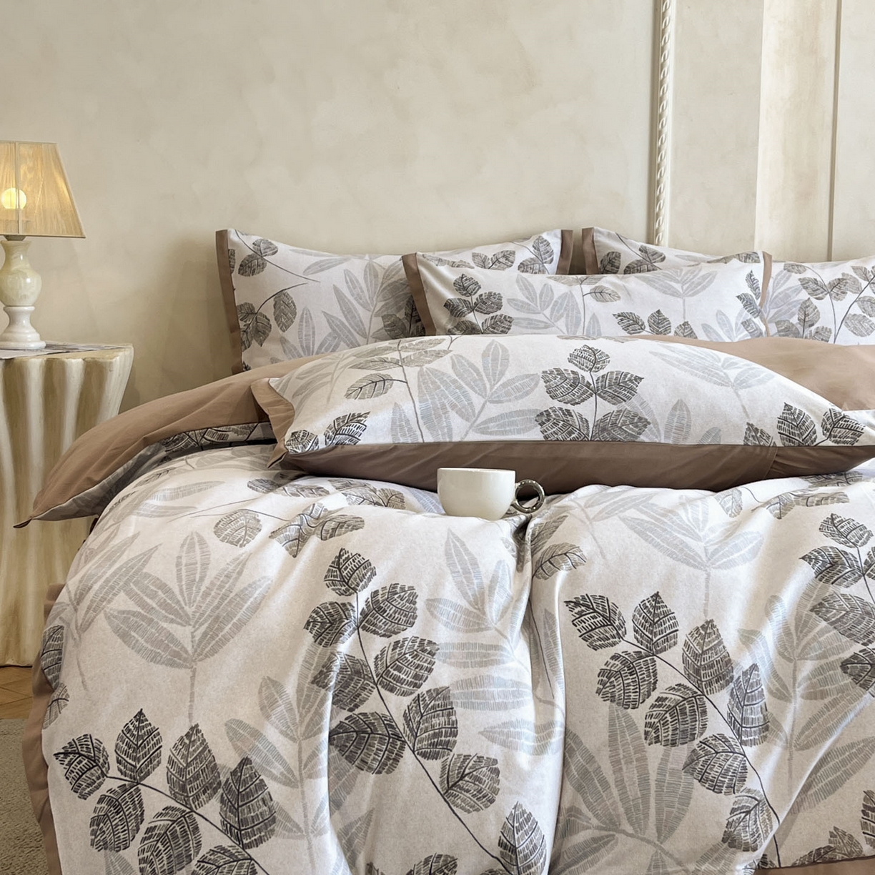 91家纺网 家纺一手货源 找家纺 柏薇 2025新款秋冬新品全棉磨毛印花高定工艺款四件套 朱丽叶