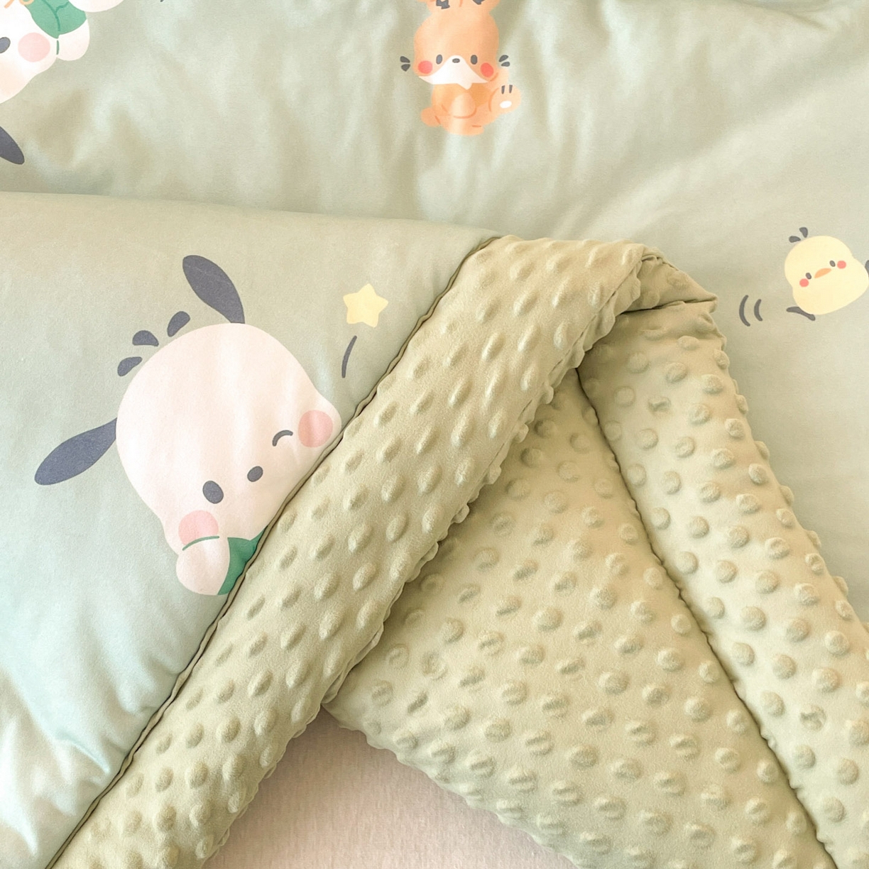 91家纺网 家纺一手货源 找家纺 花满路 2025新款儿童秋冬豆豆被 卡帕狗伙伴