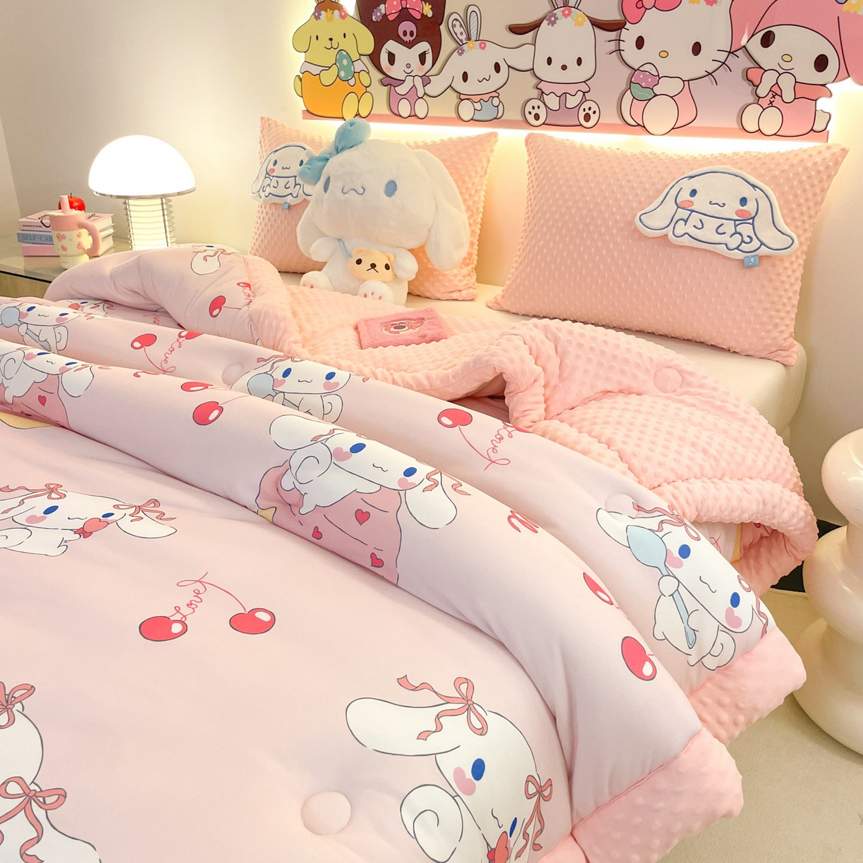 91家纺网 家纺一手货源 找家纺 花满路 2025新款儿童秋冬豆豆被 樱桃大耳狗