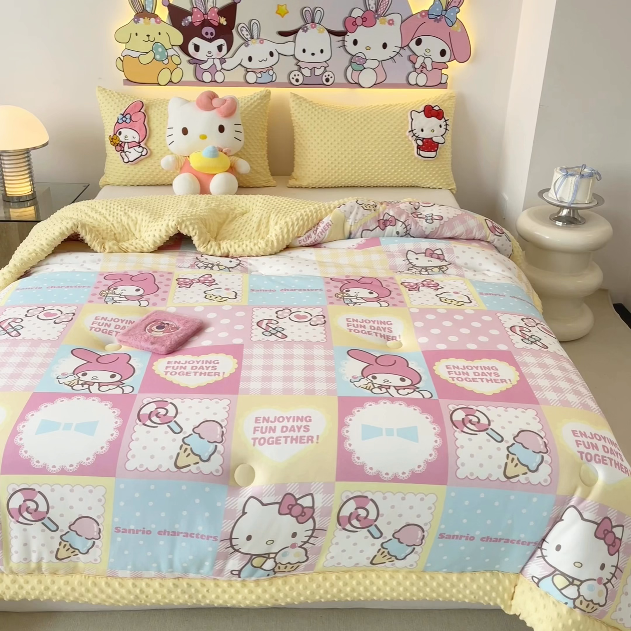 91家纺网 家纺一手货源 找家纺 花满路 2025新款儿童秋冬豆豆被 甜筒美乐蒂