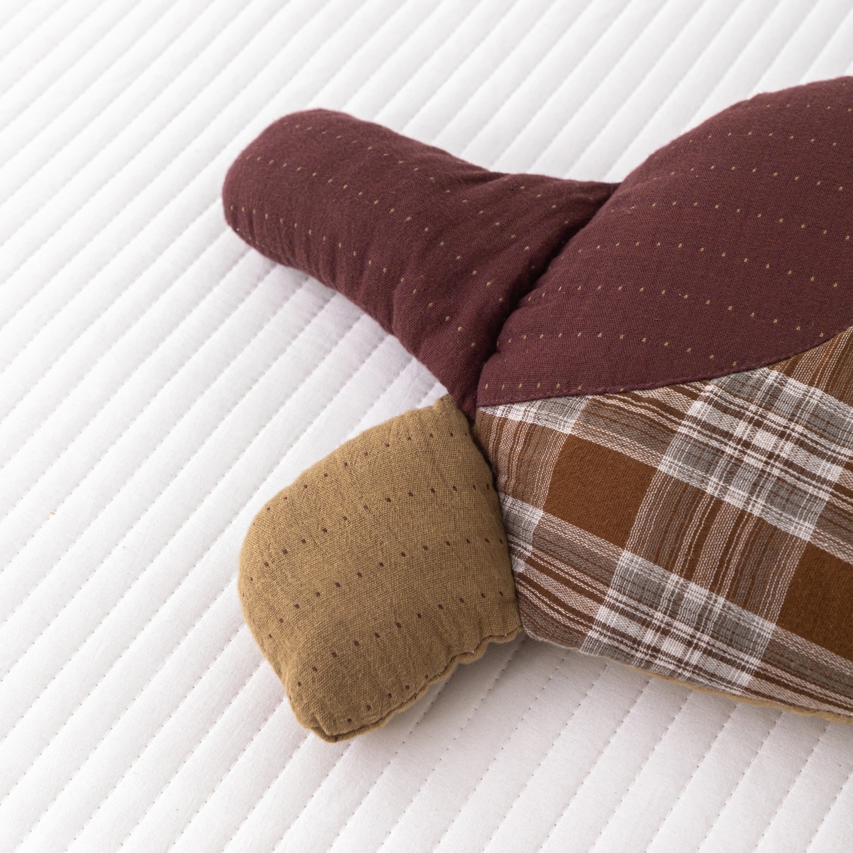 91家纺网 家纺一手货源 找家纺 （总）仁宇枕业 2025新款新品 全棉双层纱格子款象猫猫系列荞麦枕头枕芯