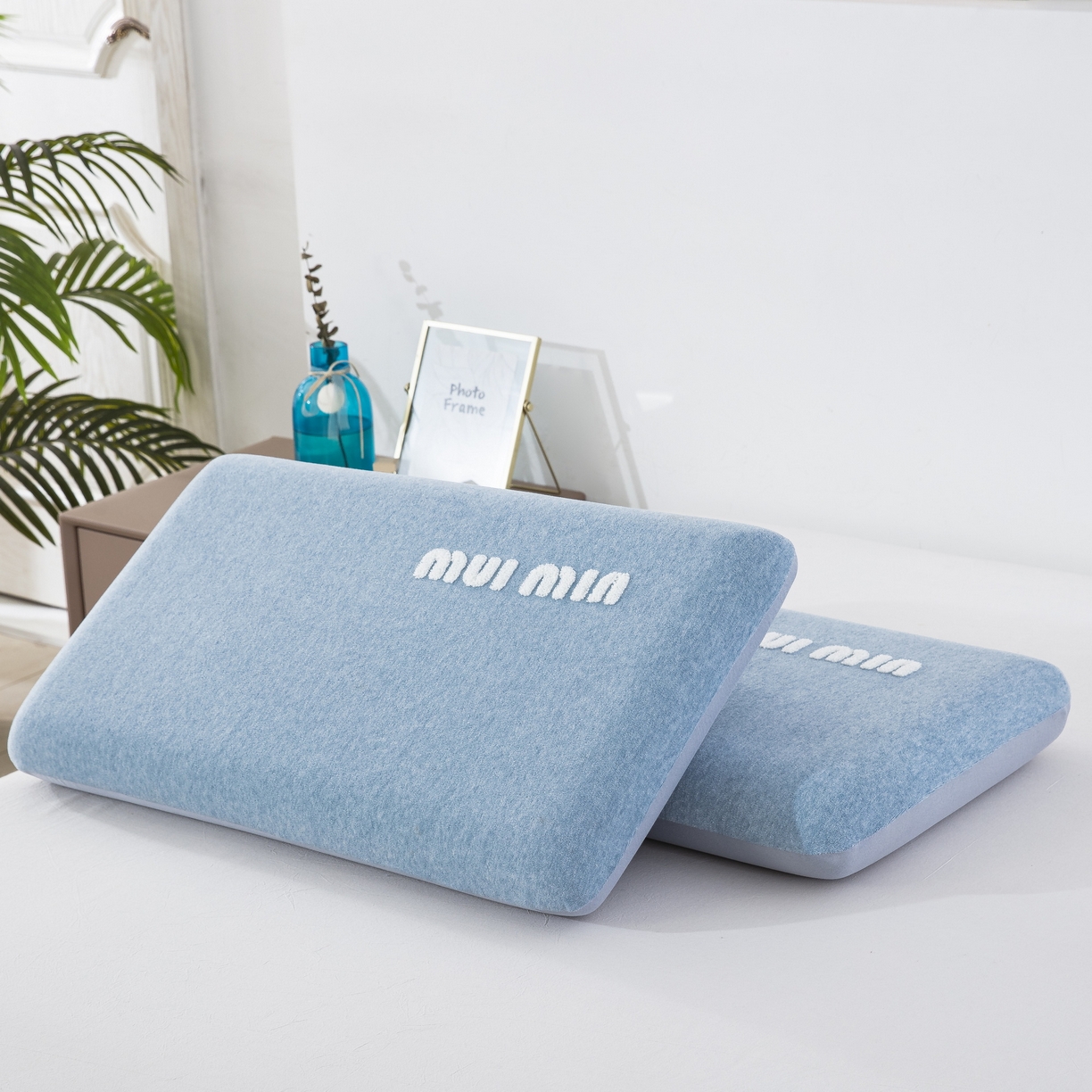 91家纺网 家纺一手货源 找家纺 （总）大黄蜂家居家纺 2025新款毛巾绣仿羊绒星球面包记忆枕套