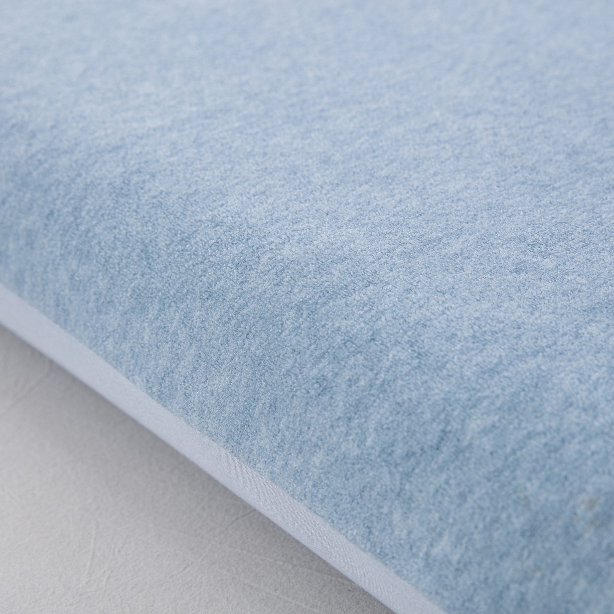 91家纺网 家纺一手货源 找家纺 （总）大黄蜂家居家纺 2025新款毛巾绣仿羊绒星球面包记忆枕套