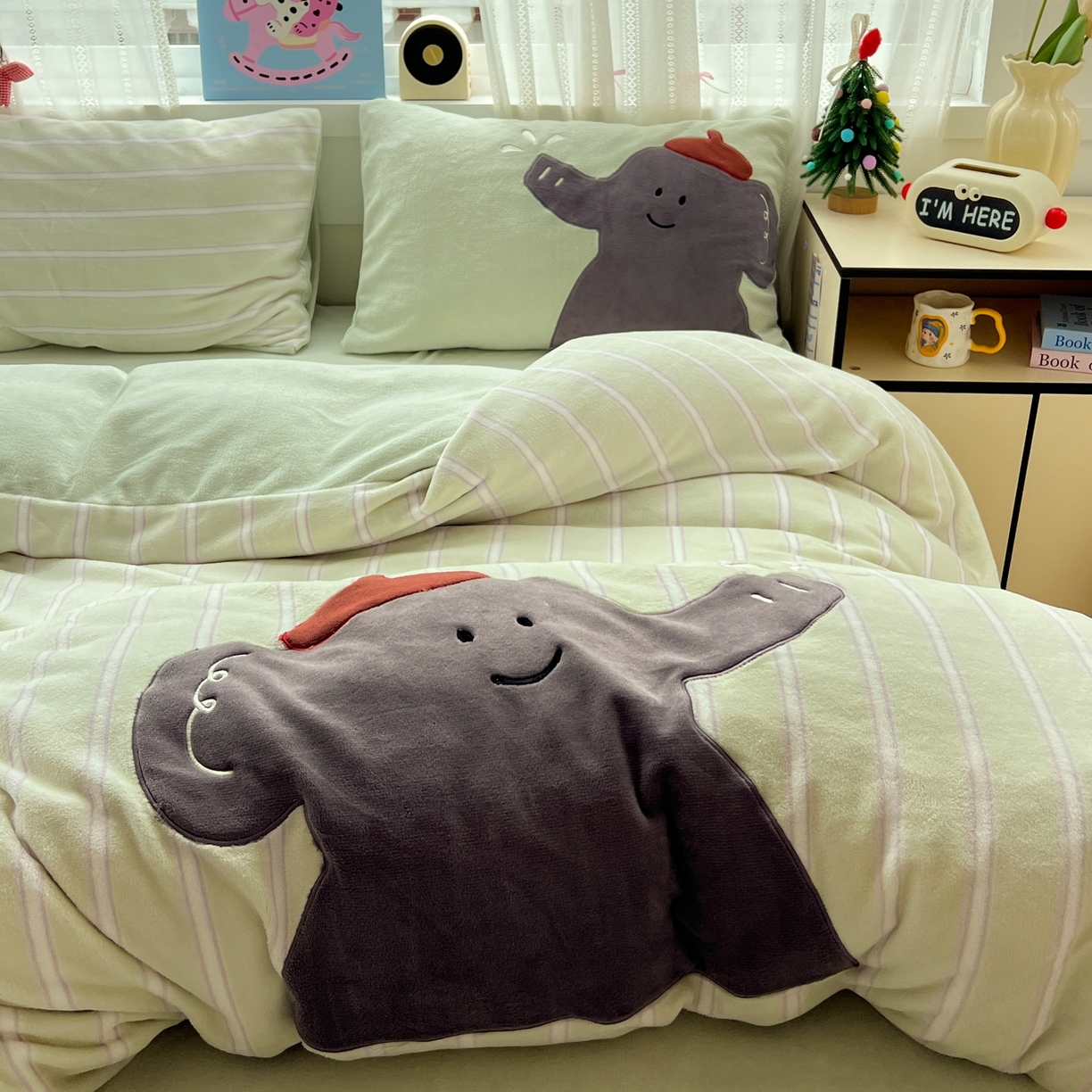 忆生活 2025新款秋冬高克重牛奶绒贴布绣四件套 条纹小象-绿